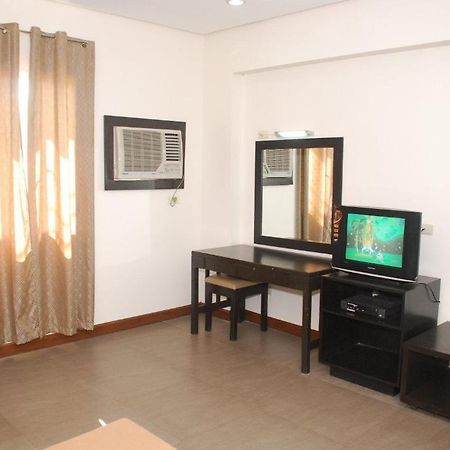 Cebu Century Hotel Екстер'єр фото